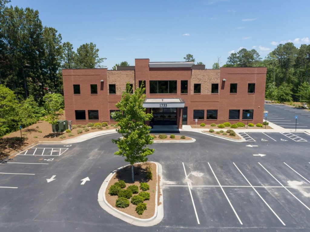 Aerial front view of 1233 Highway 54 medical office building in Fayetteville, GA.