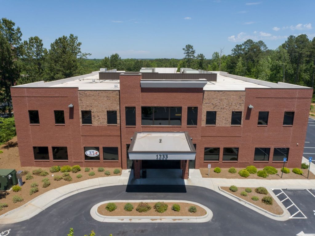 Aerial front view of 1233 Highway 54 medical office building in Fayetteville, GA.