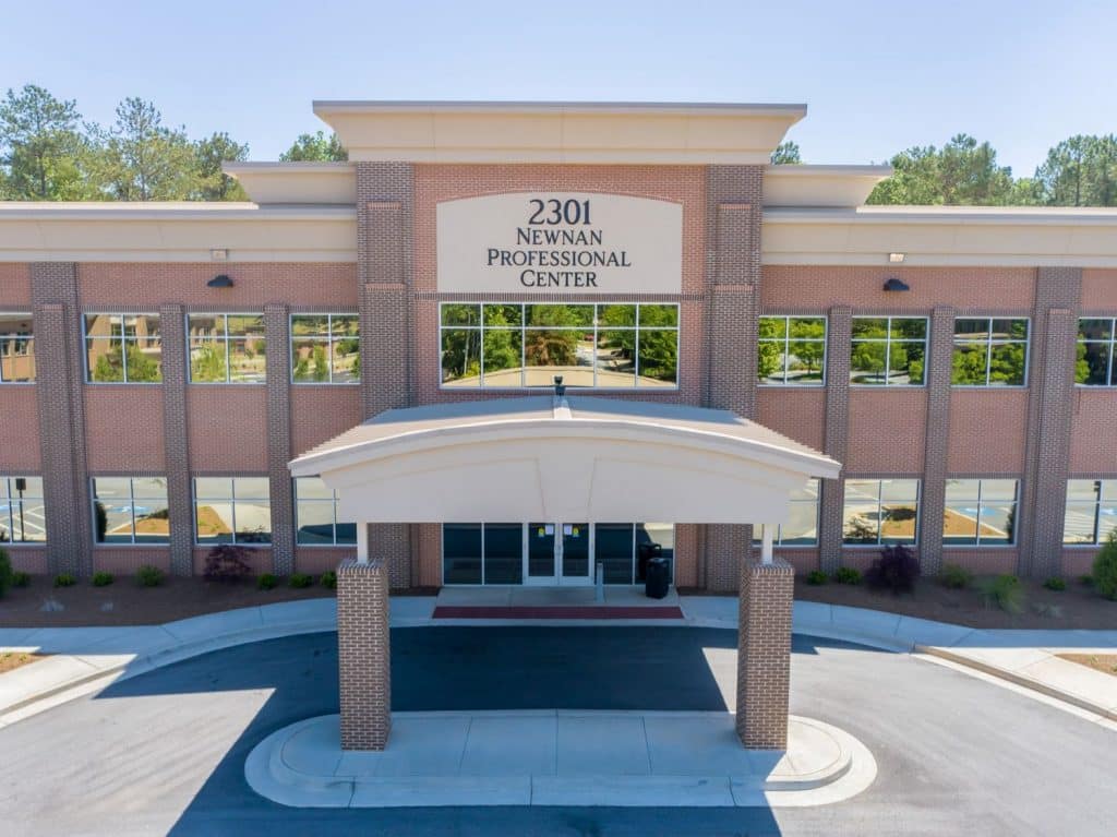 Front view of 2301 Newnan Crossing Blvd Medical Office Building in Newnan, GA.