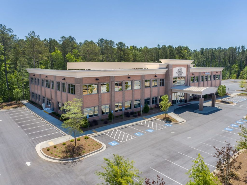 Aerial side view of 2301 Newnan Crossing Blvd Medical Office Building in Newnan, GA.