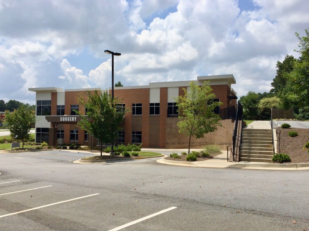 View of side and back of building for Ankle and Foot Centers of Georgia, Newnan, GA location.