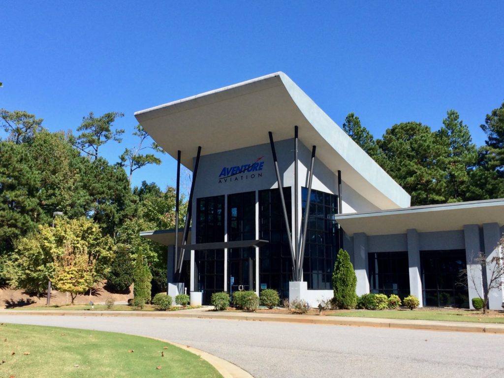 Exterior front view of Aventure Aviation building in Peachtree City, GA