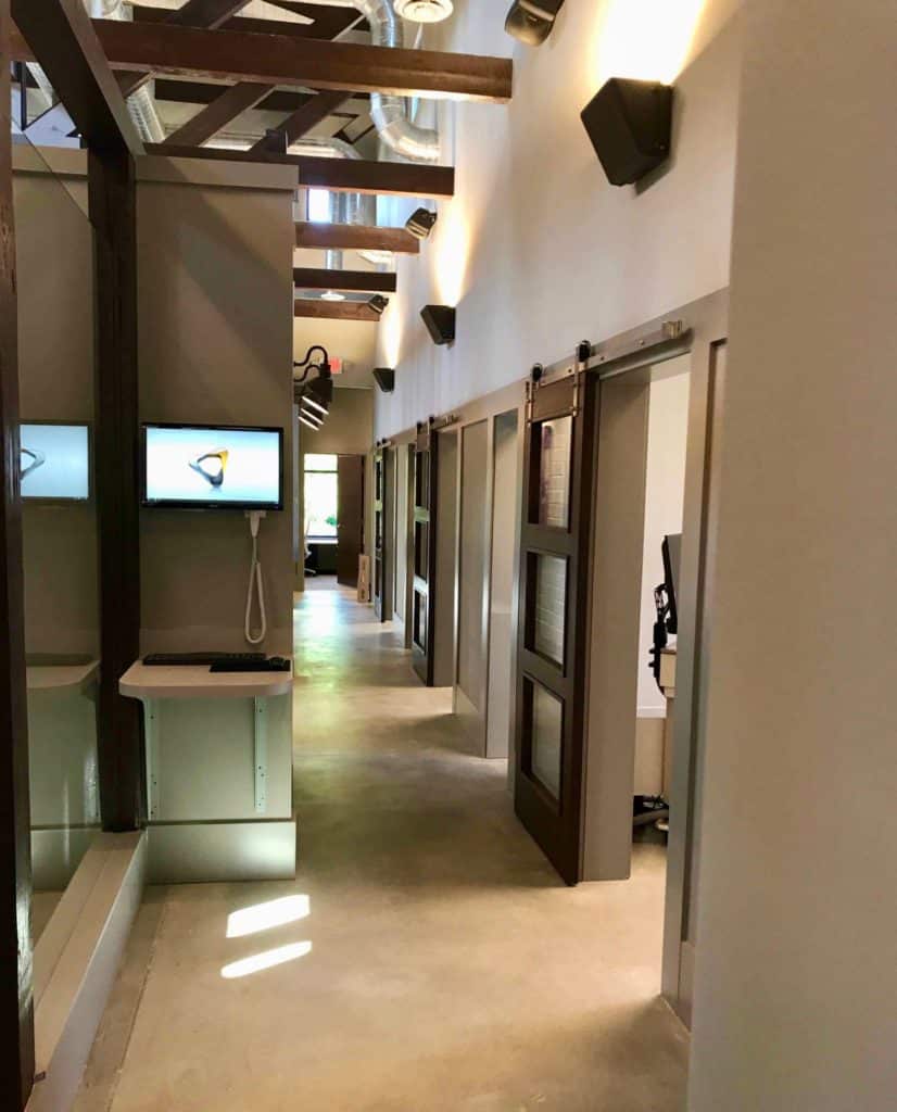 Interior view of hallway for Pinnacle Endodontics in Roswell, GA.
