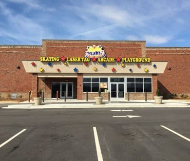 View of the building exterior of Starlite Family Fun Center in McDonough, GA.