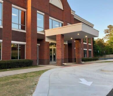 Exterior porte-cochère addition for Eye Consultants of Atlanta, Fayetteville, GA location.